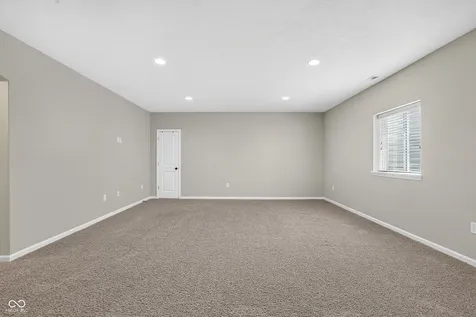 5921 Gateway East Drive Whitestown IN 46075