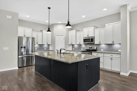 5921 Gateway East Drive Whitestown IN 46075