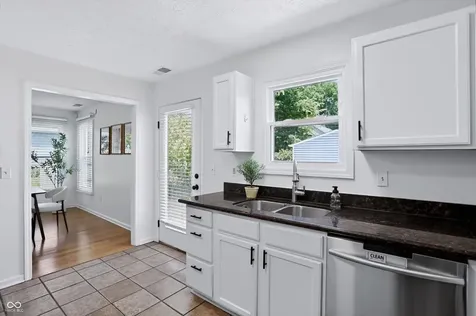 2625 N New Jersey Street Indianapolis IN 46205