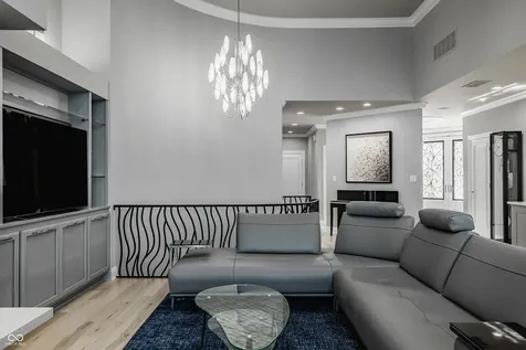 8134 Dean Road Indianapolis IN 46240