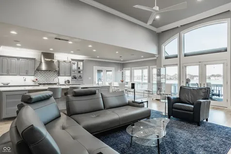 8134 Dean Road Indianapolis IN 46240