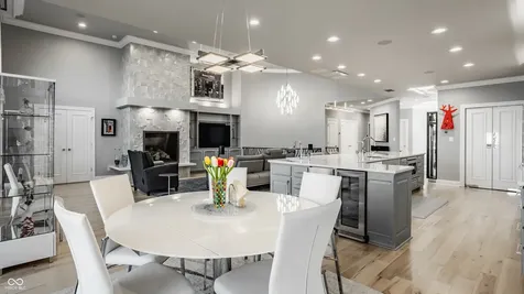 8134 Dean Road Indianapolis IN 46240