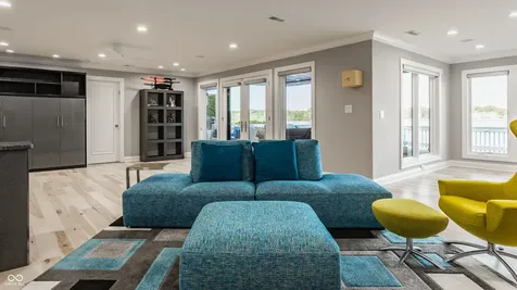8134 Dean Road Indianapolis IN 46240