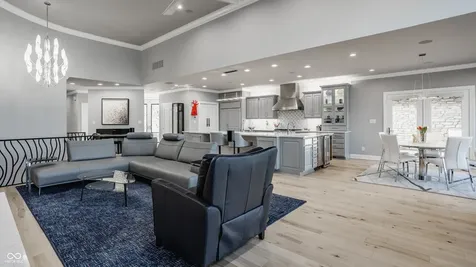 8134 Dean Road Indianapolis IN 46240