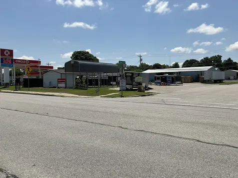 470 W Morgan Street Spencer IN 47460