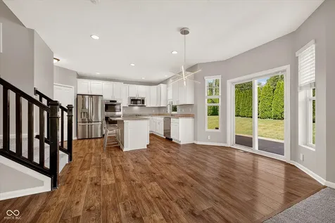 239 Entrance Hall View Greenwood IN 46142