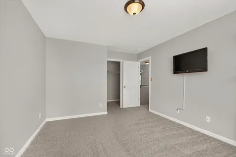 239 Entrance Hall View Greenwood IN 46142