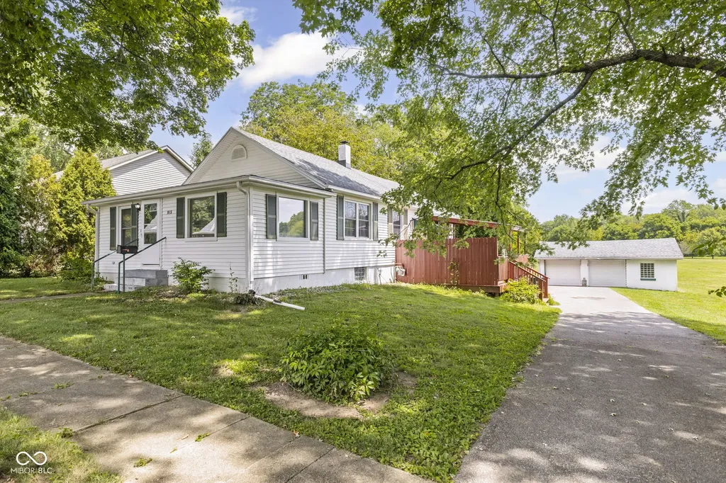 915 S Home Avenue Franklin IN 46131
