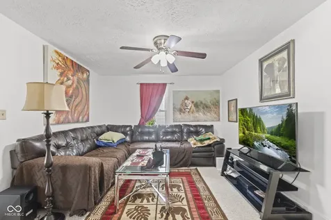915 S Home Avenue Franklin IN 46131
