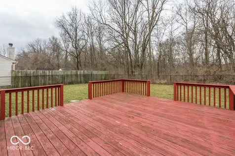 5810 Rolling Bluff Indianapolis IN 46221