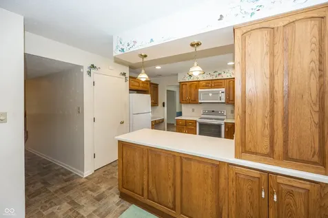 5521 N Sugar Hills Drive Greenfield IN 46140