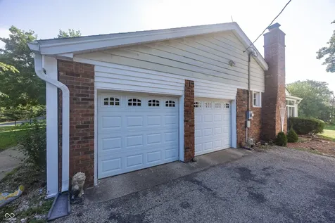 5521 N Sugar Hills Drive Greenfield IN 46140