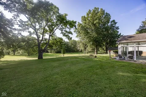 5521 N Sugar Hills Drive Greenfield IN 46140
