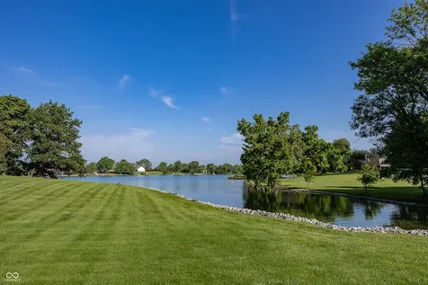 5521 N Sugar Hills Drive Greenfield IN 46140