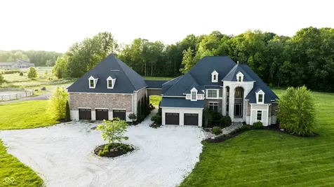 910 S 800 E Zionsville IN 46077
