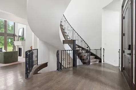 910 S 800 E Zionsville IN 46077