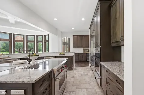 910 S 800 E Zionsville IN 46077
