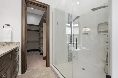 910 S 800 E Zionsville IN 46077