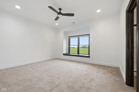 910 S 800 E Zionsville IN 46077