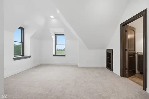 910 S 800 E Zionsville IN 46077