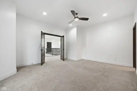 910 S 800 E Zionsville IN 46077