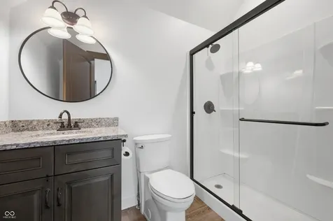 910 S 800 E Zionsville IN 46077