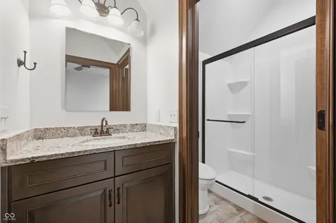 910 S 800 E Zionsville IN 46077