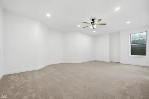 910 S 800 E Zionsville IN 46077