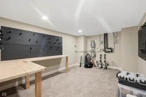 910 S 800 E Zionsville IN 46077