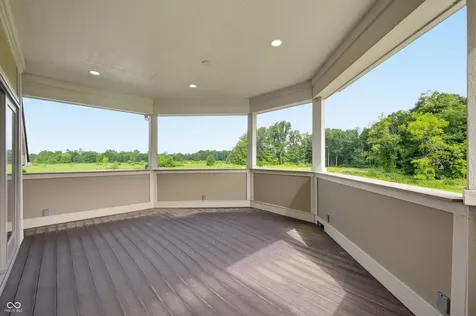 910 S 800 E Zionsville IN 46077