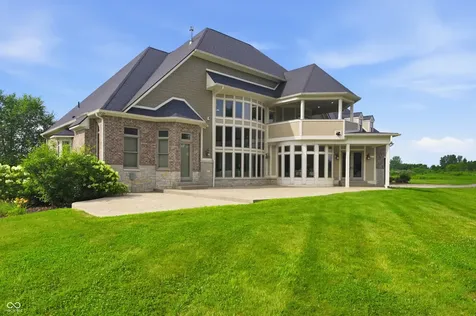 910 S 800 E Zionsville IN 46077