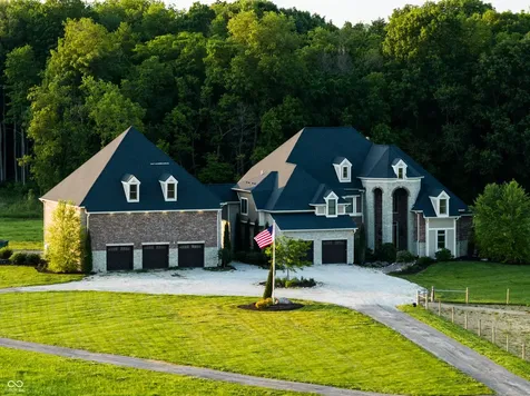910 S 800 E Zionsville IN 46077