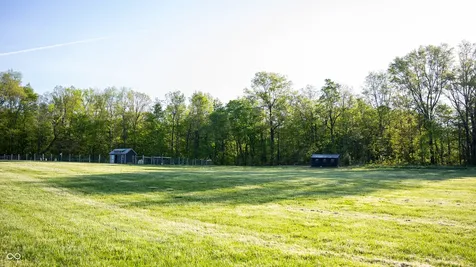 910 S 800 E Zionsville IN 46077