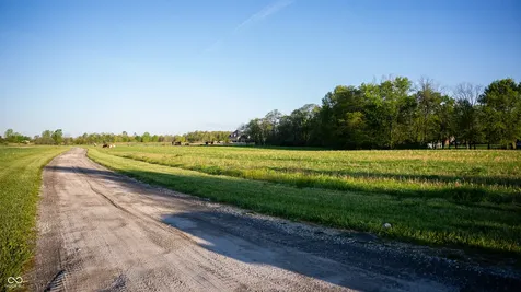 910 S 800 E Zionsville IN 46077