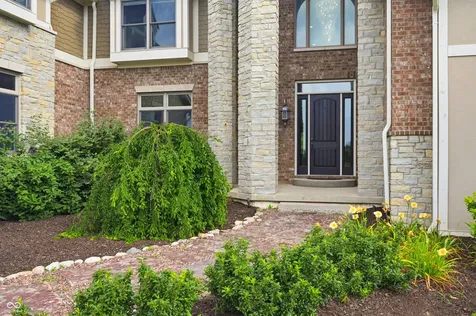 910 S 800 E Zionsville IN 46077