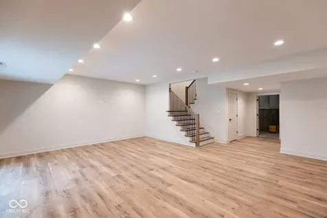 871 Rosemary Carmel IN 46032