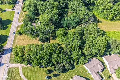 13182 Cyntheanne Road Fishers IN 46037