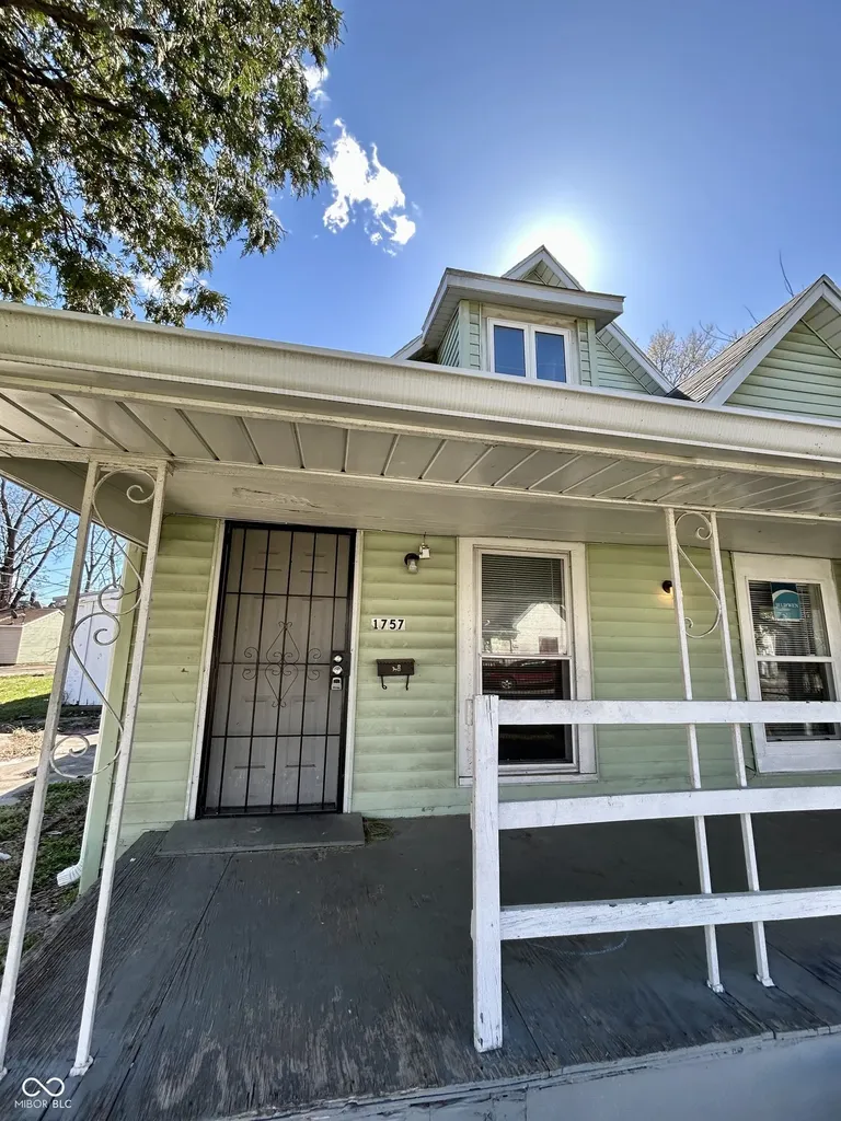 1757 Howard Street Indianapolis IN 46221