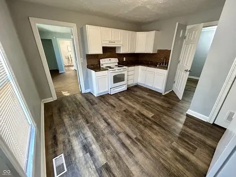 1757 Howard Street Indianapolis IN 46221