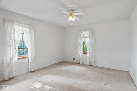 2172 E 500 N Whiteland IN 46184
