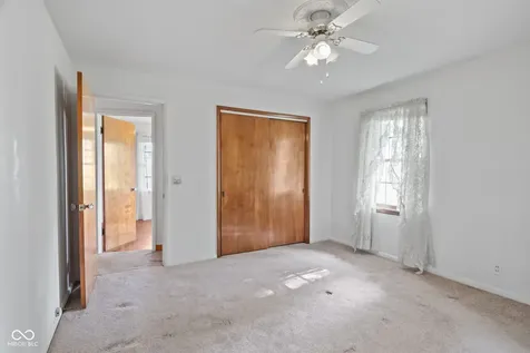 2172 E 500 N Whiteland IN 46184