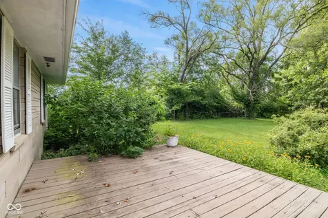 2172 E 500 N Whiteland IN 46184