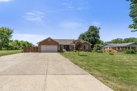 124 N County Rd 300 E Danville IN 46122