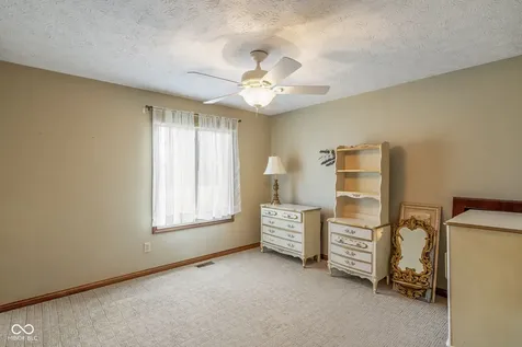 124 N County Rd 300 E Danville IN 46122