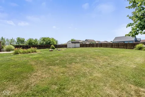 124 N County Rd 300 E Danville IN 46122