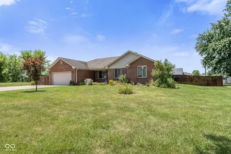 124 N County Rd 300 E Danville IN 46122