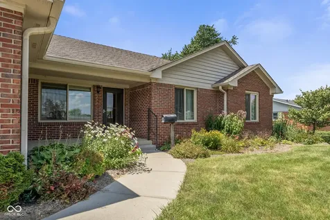 124 N County Rd 300 E Danville IN 46122
