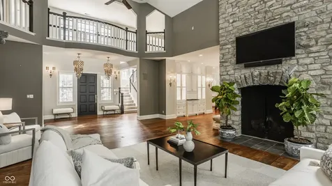 9648 Irishmans Run Lane Zionsville IN 46077