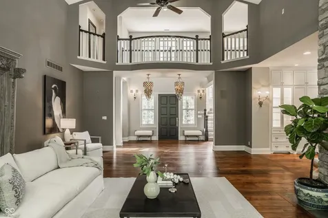 9648 Irishmans Run Lane Zionsville IN 46077
