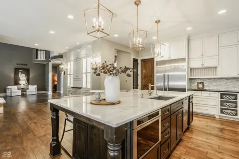 9648 Irishmans Run Lane Zionsville IN 46077